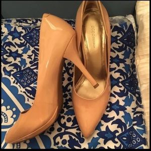 BCBGeneration Blush Pumps Size 6.5